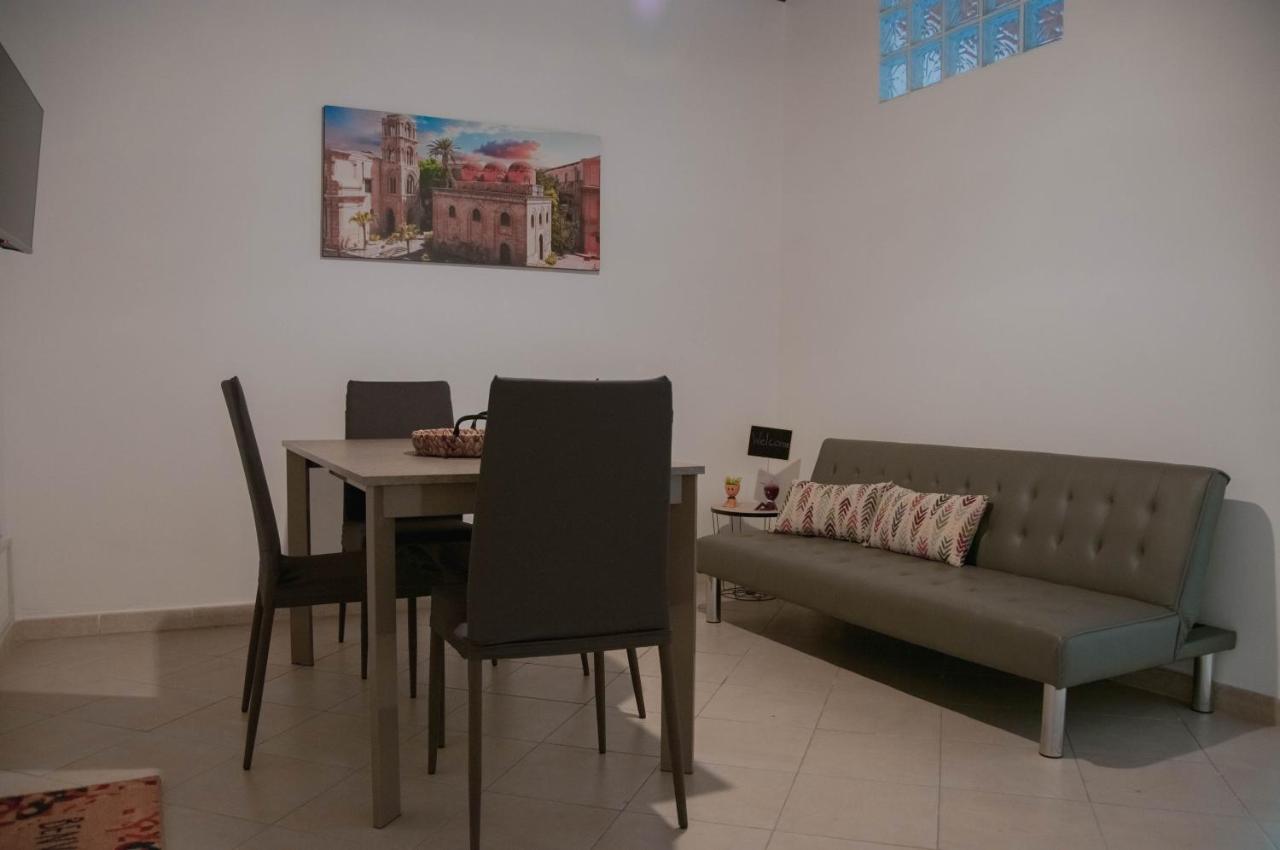 Ideisini'S Apartment 팔레르모 외부 사진