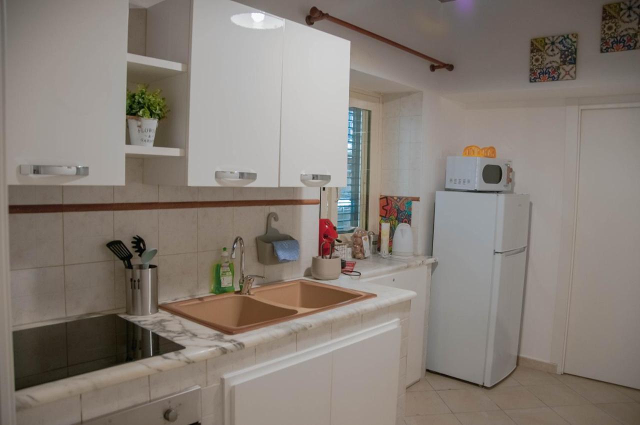 Ideisini'S Apartment 팔레르모 외부 사진